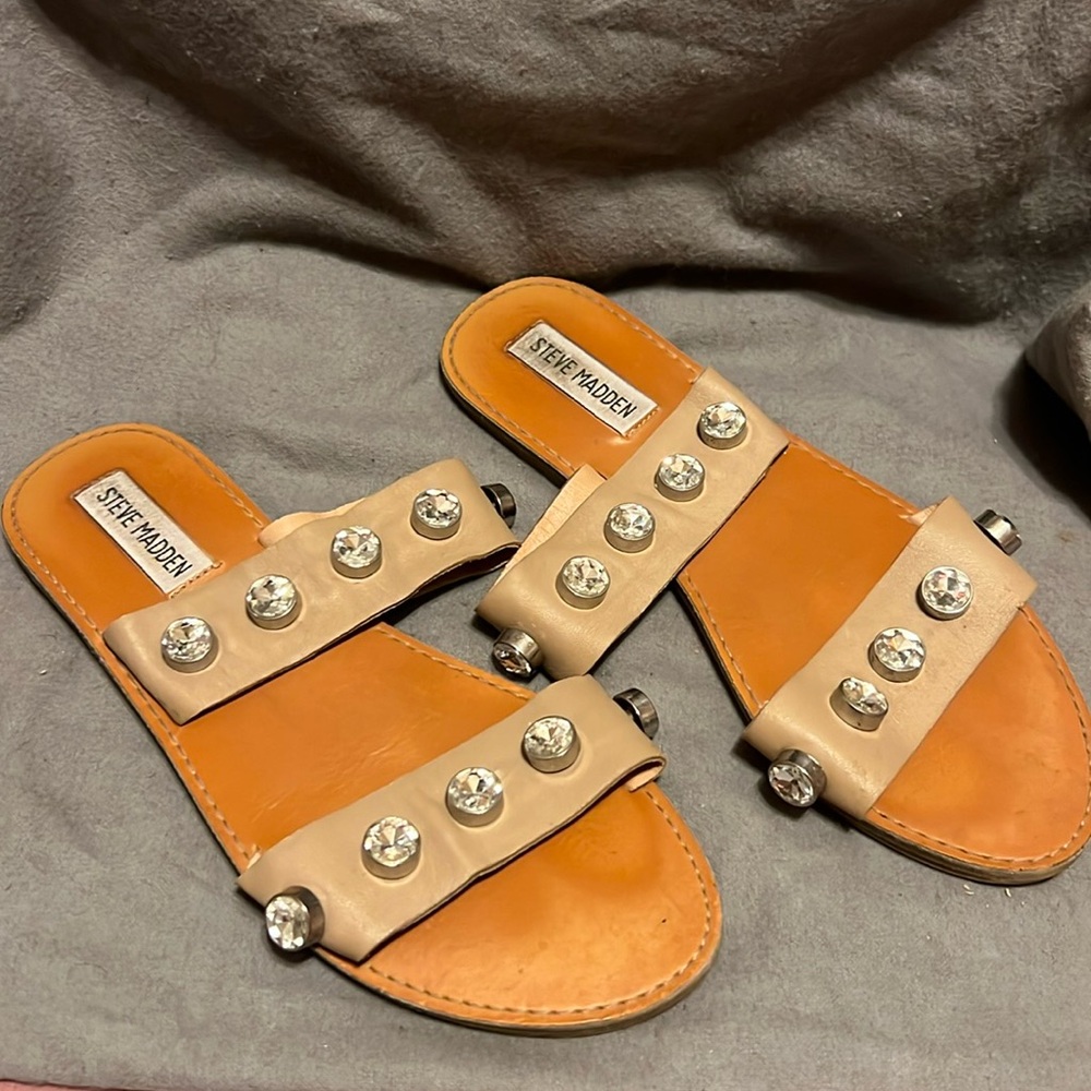 STEVE MADDEN sandals